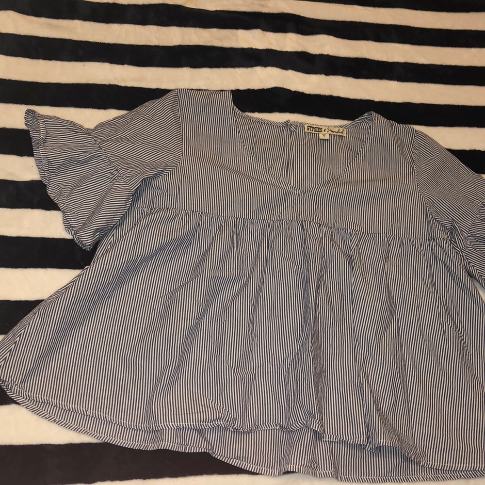 short sleeve striped shirt 🤩